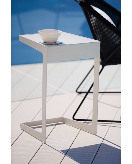 TIME-OUT Side Table