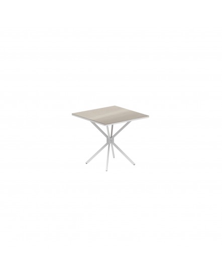 TRAVERSE Folding Table