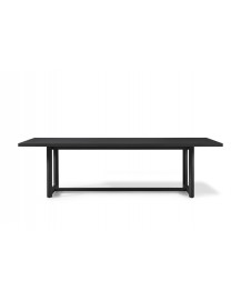 BREEZE Xl Dining Table 2600