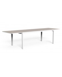 MAIORCA Extendible Dining Table